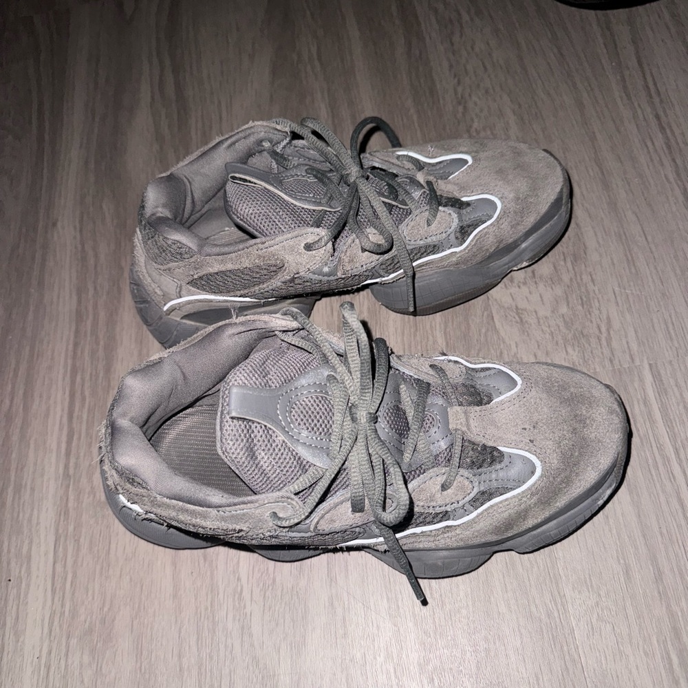 Yeezys 500